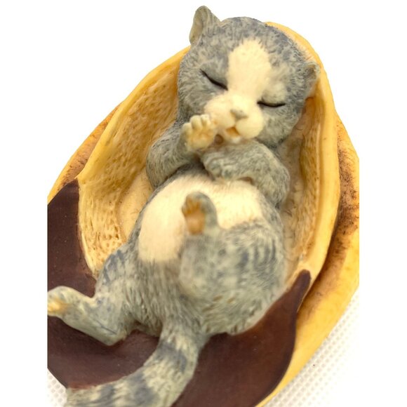 Aynsley MasterCraft Sleeping Grey Tiger Cat Kitty Kitten Hat Cap UK England VTG - Picture 5 of 9